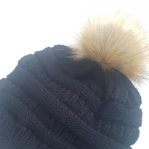 New Women's Black Ribbed Slouchy Beanie Toque with Detachable Faux Fur Pom Pom - Picture 6 of 7